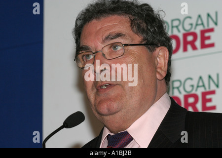 SDLP ancien chef et prix Nobel de la paix, John Hume, eurodéputé MP DEPUTÉ lors d'une conférence de presse à Belfast en Irlande du Nord Banque D'Images