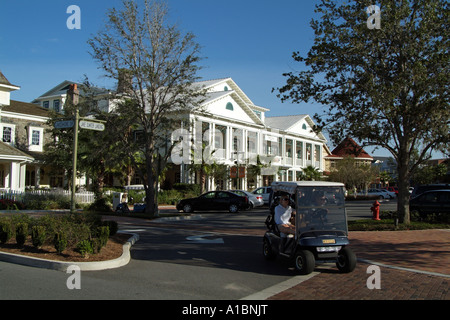 Un atterrissage Sumter exculsive village retraite. Les Villages Lady Lake Mid Florida USA. Banque D'Images