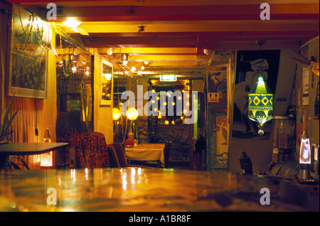 Vue du comptoir du bar dans la chambre 5 Hôtel de chanvre à Amsterdam aux Pays-Bas Banque D'Images