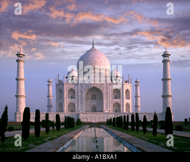 - Dans l'Uttar Pradesh : Le Taj Mahal à Agra Banque D'Images