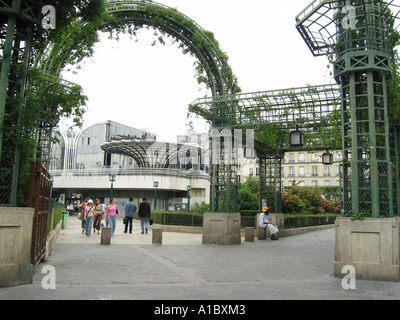 Jardins près de Forum des Halles Paris France Banque D'Images