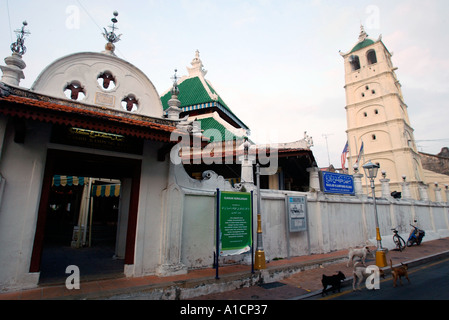 Minaret de style pagode Kampung Kling mosquée Melaka Banque D'Images