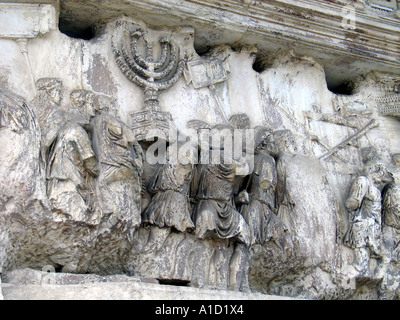 Détail de l'Arc de Titus dans le Forum Romain, Rome. L'Italie. Banque D'Images