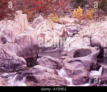 Bougies de l'aube sur shut-ins à l'Est de la fourche de la Rivière Noire Banque D'Images