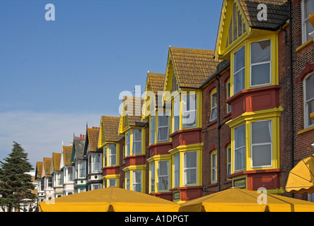 Maisons d'hôtes et restaurant en terrasse à Herne Bay, Kent, Angleterre Banque D'Images