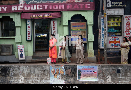 La vie sur la MG Road, Trivandrum, Kerala, Inde. Banque D'Images