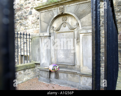 Tombe d'Adam Smith Canongate Kirk Edinburgh Scotland United Kingdom Banque D'Images