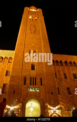 Photo de nuit de l'édifice du YMCA à Jérusalem Israël Banque D'Images