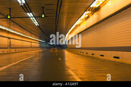 Grâce à la courbe de l'autoroute tunnel Big Dig Boston Massachusetts USA Banque D'Images