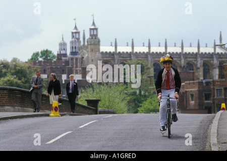 Eton Chapel, Eton School College 4th of June célébrations près de NR Windsor Berkshire 1980s 1985 UK HOMER SYKES Banque D'Images