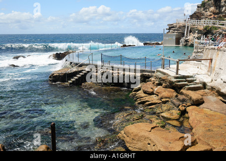 Bronte Beach, bains d'eau salée, banlieue Est de Sydney, Nouvelle Galles du Sud, Australie Banque D'Images