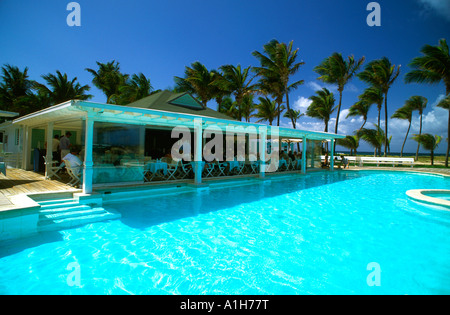 Le déjeuner de l'hôtel foule Grand Cul de Sac Guanahani St Barth FWI Banque D'Images