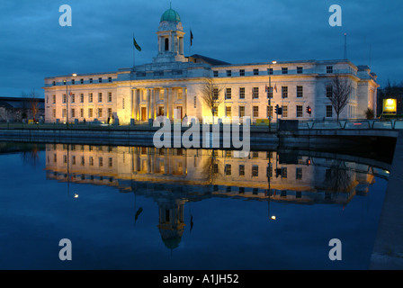 Courts de l'Hôtel de ville vu de Lapps Quay Cork en Irlande du sud Eire UE Capitale Européenne de la Culture 2005 Banque D'Images