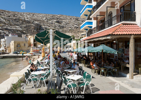 Restaurant en bord de mer, Xlendi, Malte, Gozo Banque D'Images