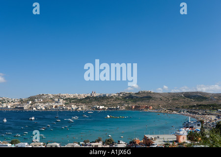 Vue sur la baie de Mellieha, Malte Banque D'Images