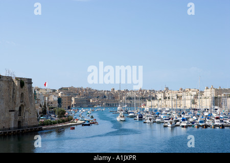 Dockyard Creek, Birgu Vittoriosa (ou l'ancienne capitale), près de La Valette, Malte Banque D'Images