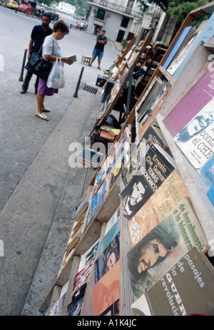 La Havane Cuba Bookstalls sur Plaza de Armas Banque D'Images