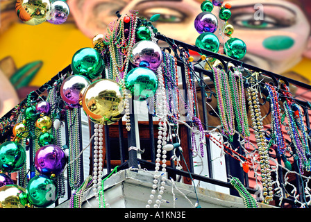 Décorations sur balcon Mardi Gras à La Nouvelle Orléans Banque D'Images