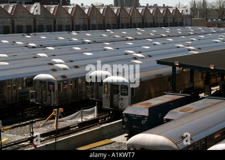 Train Depot à Flushing Queens, NYC Banque D'Images