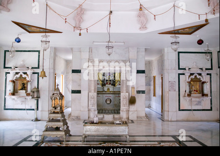 L'intérieur du temple de Jain à fort Cochin Kerala Inde Banque D'Images