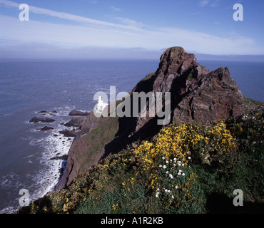 Le Light House à Hartland Point sur la côte nord du Devon Banque D'Images