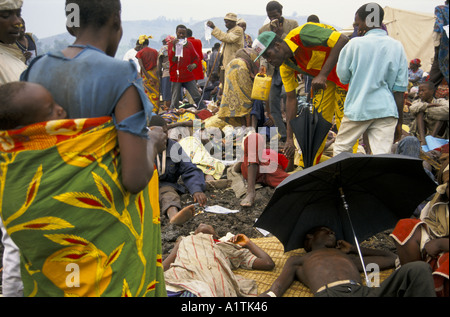 GOMA ZAÏRE réfugiés rwandais dans le CAMP DE RÉFUGIÉS DE KIBUMBA JUILLET 1994 Banque D'Images