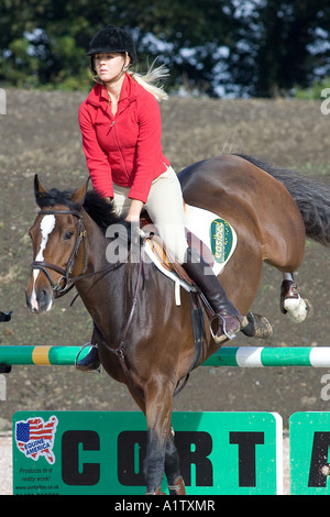 Saut d'Ellen Whitaker showjumper et équestre rider Banque D'Images