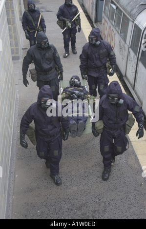 3388 La police britannique de formation CBRN Nucléaire Biologique Chimique Photos prises avec le consentement de la police Banque D'Images