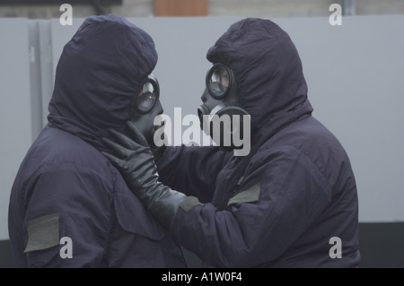 3388 La police britannique de formation CBRN Nucléaire Biologique Chimique Photos prises avec le consentement de la police Banque D'Images