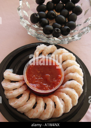 Crevettes, Sauce et des olives mûres Banque D'Images