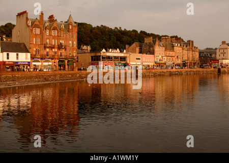 Vue vers le coucher du soleil, à bord de l'Oban Oban, Argyll, Scotland, UK l'Ouest Banque D'Images