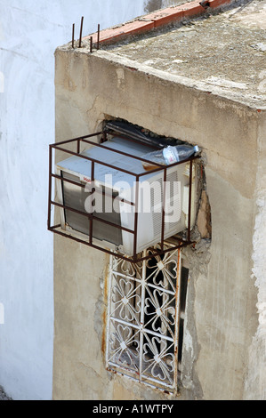 À l'extérieur climatiseur dans Tunis, capitale de la Tunisie Banque D'Images