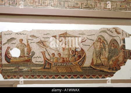 Scène de la mosaïque de l'Odyssée d'Homère, Ulysse rencontre avec sirènes dans le musée du Bardo à Tunis, capitale de la Tunisie Banque D'Images