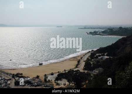 Vu de la côte de Tunis Sidi Bou Said ville de Tunisie Banque D'Images