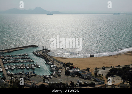 Marina dans la ville de Sidi Bou Saïd, Tunisie Banque D'Images