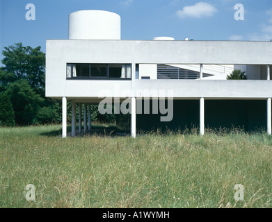 Villa Savoye, Poissy, France. De l'extérieur. 1928. Architecte : Le Corbusier et Pierre Jeanneret Banque D'Images