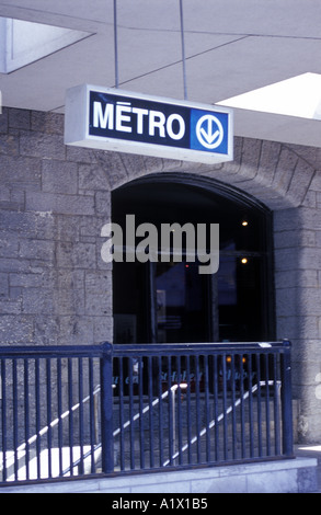 Entrée de métro Métro de Montréal Québec Canada Banque D'Images