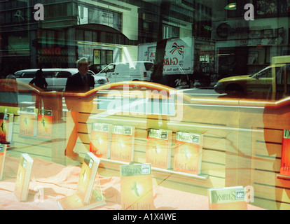 'Ville-snaps', New York, États-Unis. 35mm atmosphérique avec beaucoup d'image snap film visible l'humeur-grain. Banque D'Images