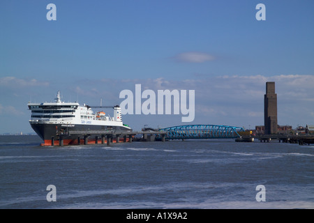 'Liverpool à Belfast Ferry Liverpool Angleterre Skyline' Banque D'Images