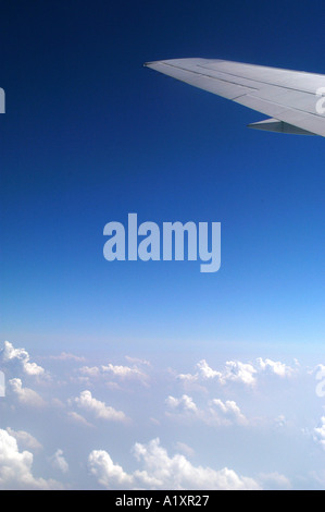 Photographie aérienne à partir de la fenêtre d'un jet de passagers. Banque D'Images