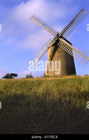 Moulin à Vent de Bembridge administré par le National Trust à l'île de Wight Hampshire England UK Banque D'Images