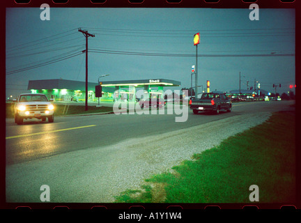 'Transit', l'État de New York. 35mm atmosphérique avec beaucoup d'image snap film visible-grain. Banque D'Images