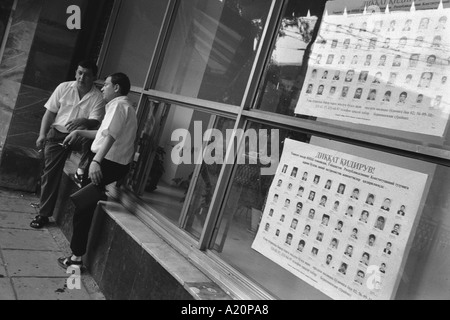 Avis de recherche des criminels de la rue, de l'Ouzbékistan Tachkent Banque D'Images