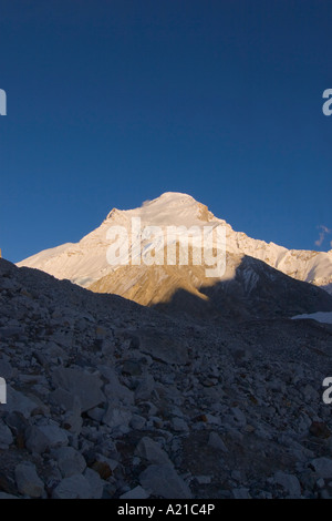 Coucher du soleil sur le mont Cho Oyu au Tibet Banque D'Images