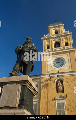 Statue de Garibaldi, dans le Palazzo del Governatore Piazza Giuseppe Garibaldi Parme Émilie-romagne en Italie NR Banque D'Images