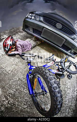 Cycliste enfant accident de voiture Banque D'Images