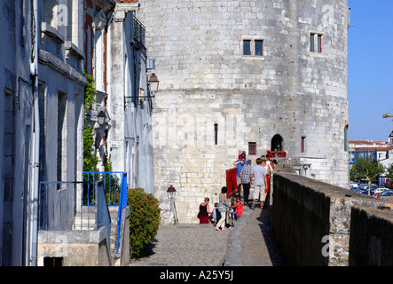 Vue de la tour de la chaîne La Rochelle Vieux port Poitou Charentes Golfe de Gascogne Golfe de Gascogne Central Western France Europe Banque D'Images