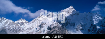 Everest et Nuptse Parc National Montagnes Sagamartha Himalaya Népal Asie Banque D'Images
