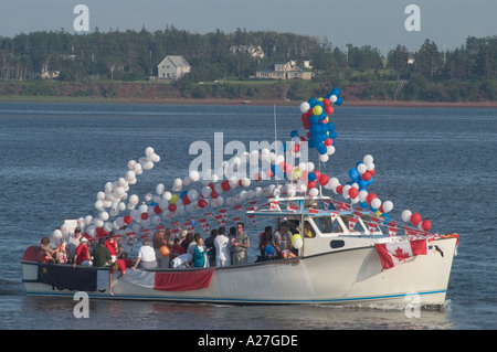 Procession annuelle et bénédiction de la flotte de pêche de la fête du Canada sur l'Île du Prince Édouard Rustico Banque D'Images