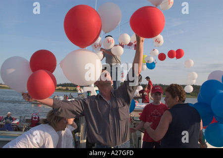 Procession annuelle et bénédiction de la flotte de pêche de la fête du Canada sur l'Île du Prince Édouard Rustico Banque D'Images